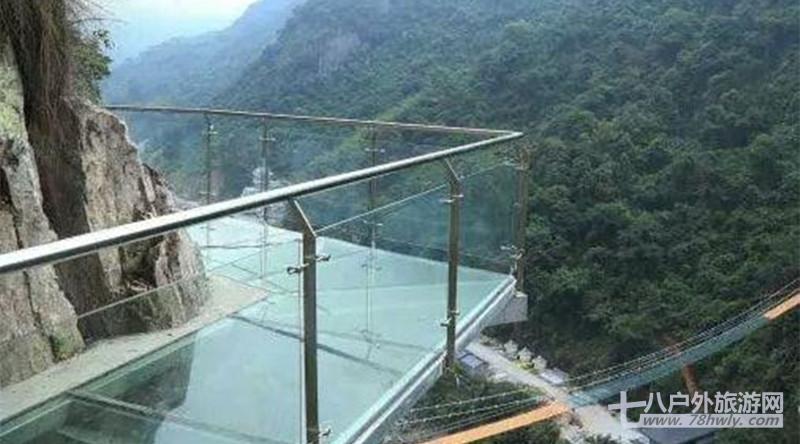 永泰天门山玻璃栈道.jpg